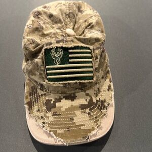 Milwaukee Bucks camo hunting baseball hat adjustable
